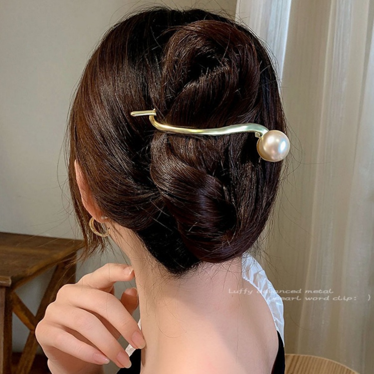Elegant Glitter Pearl Hair Cli - Korean Girl Lifestyle review and price